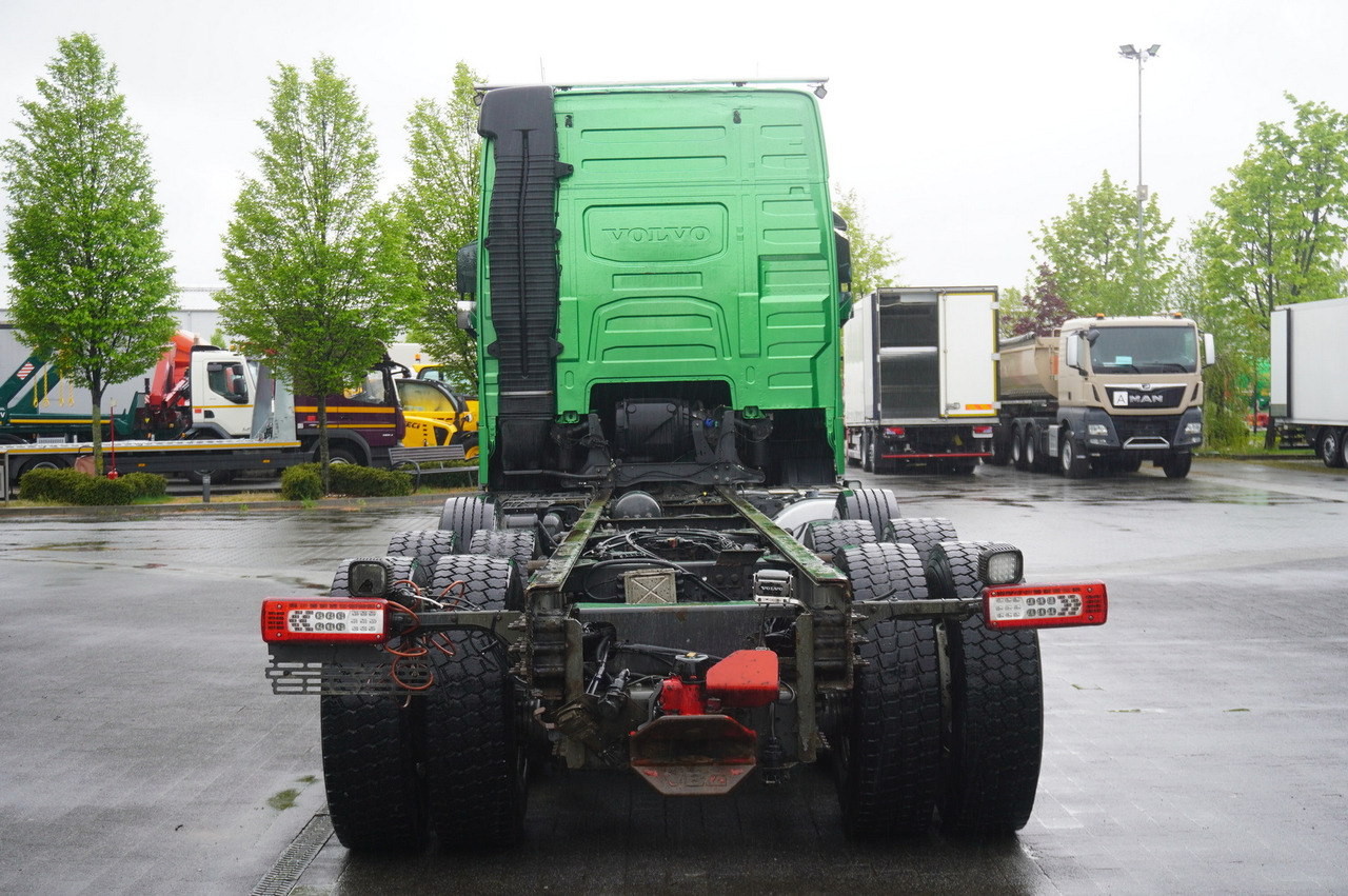 VOLVO Volvo FH16 750 8×4 / 750 HP! / 7.2 m chassis - Kamion me vinç: foto 4 VOLVO Volvo FH16 750 8×4 / 750 HP! / 7.2 m chassis - Kamion me vinç: foto 4