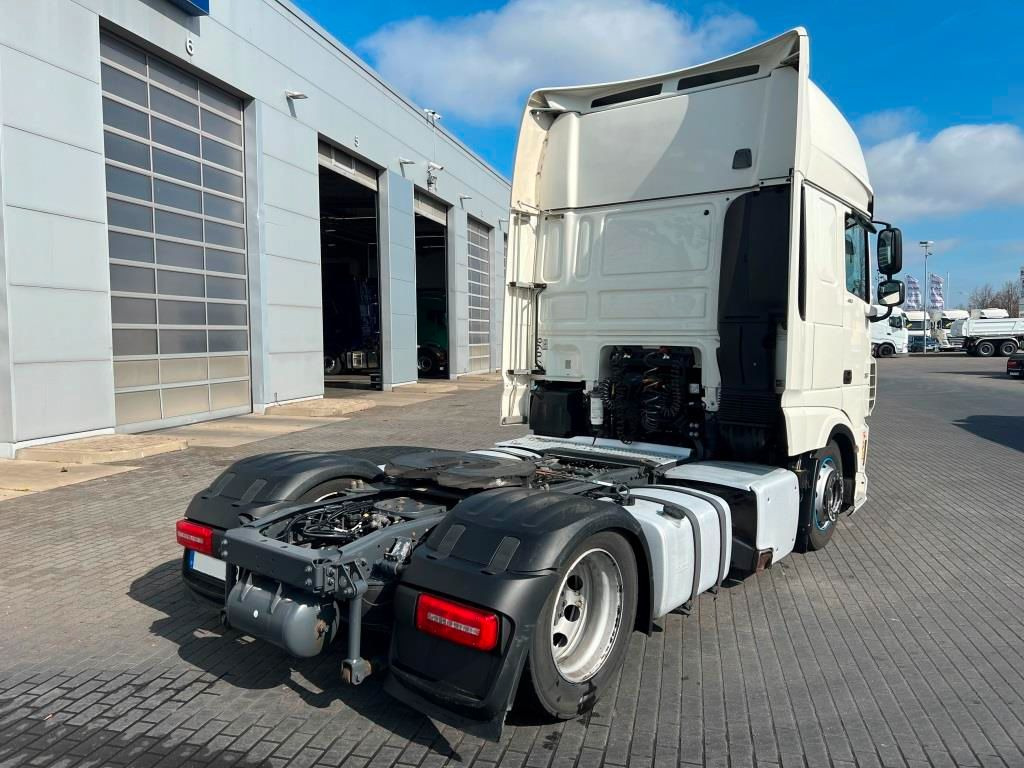 DAF XF 480 FT SSC Low Deck TraXon Intarder 2 x Tank - Gjysmë-kamion: foto 4 DAF XF 480 FT SSC Low Deck TraXon Intarder 2 x Tank - Gjysmë-kamion: foto 4