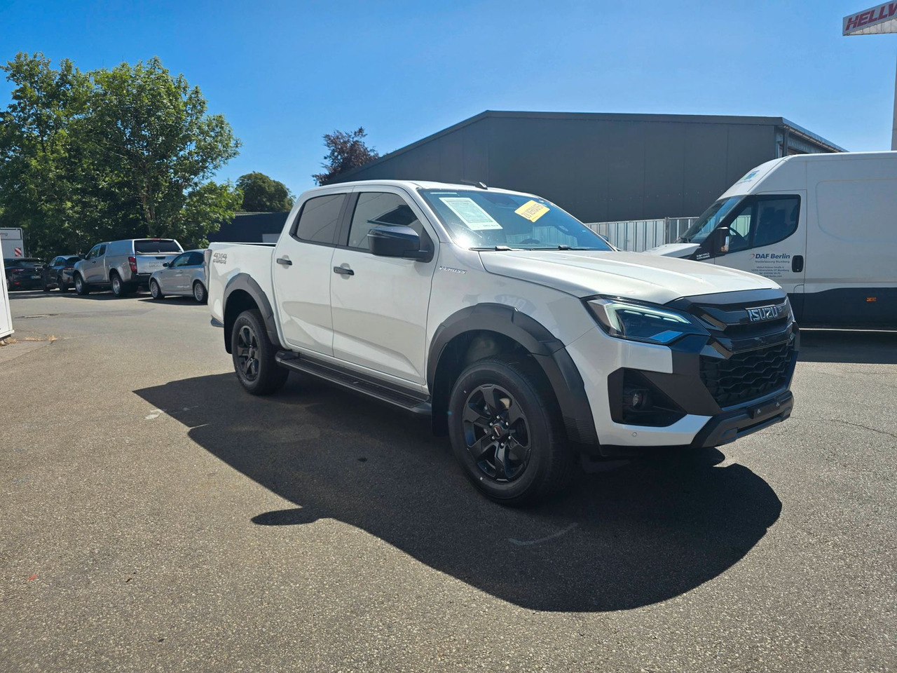 Isuzu D-Max V-Cross Dolomite Weiß Metallic - SUV: foto 4 Isuzu D-Max V-Cross Dolomite Weiß Metallic - SUV: foto 4