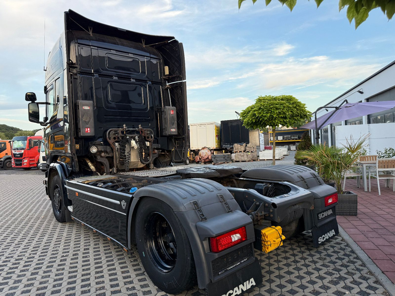 Scania R 520 V8 - Gjysmë-kamion: foto 4 Scania R 520 V8 - Gjysmë-kamion: foto 4