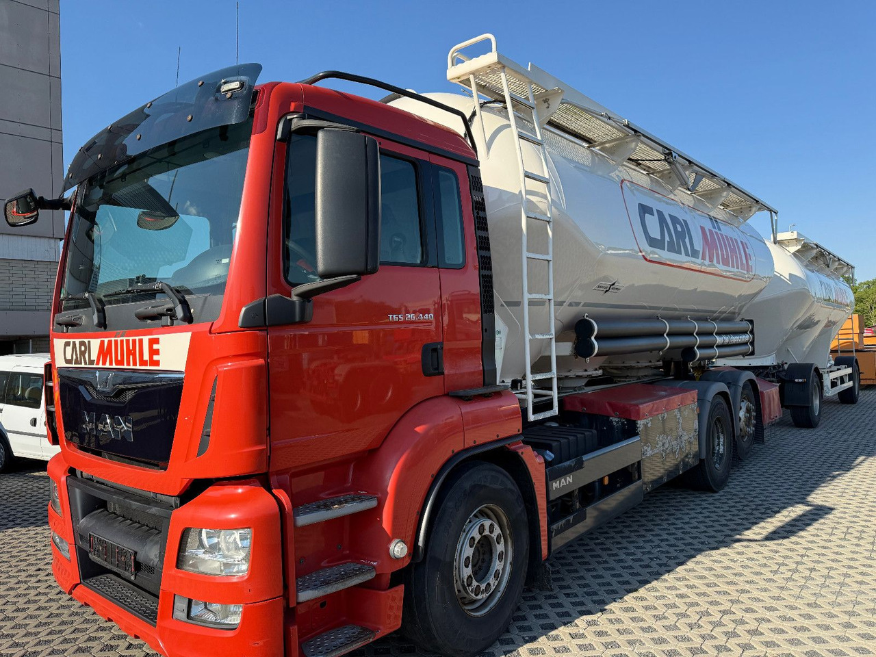 MAN TGS 26,440 Silo 31m³ Getreide Staub Rieselgüter - Kamion me vakuum: foto 4 MAN TGS 26,440 Silo 31m³ Getreide Staub Rieselgüter - Kamion me vakuum: foto 4