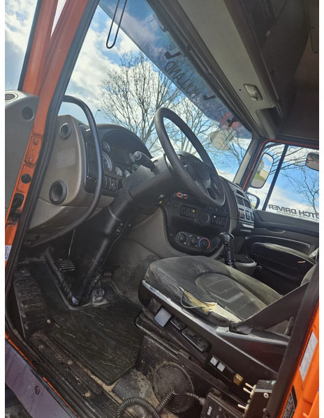 DAF XF 105 410 | 6X2 | Manual | Euro 5 | 10 Tyres - Kamion kabinë-shasi: foto 5 DAF XF 105 410 | 6X2 | Manual | Euro 5 | 10 Tyres - Kamion kabinë-shasi: foto 5