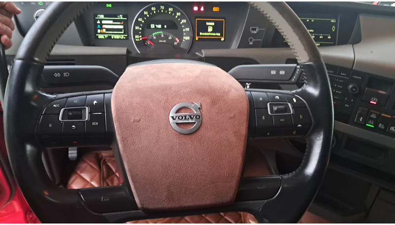 Volvo FH 500 Globetrotter Euro 5 PTO Hydrauliq Full Air New Tacho VEB - Gjysmë-kamion: foto 3 Volvo FH 500 Globetrotter Euro 5 PTO Hydrauliq Full Air New Tacho VEB - Gjysmë-kamion: foto 3