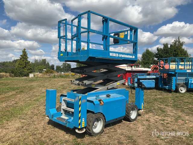 2007 Genie GS2668RT 4x4 Diesel Scissor Lift - Ngritës gërshërë: foto 2 2007 Genie GS2668RT 4x4 Diesel Scissor Lift - Ngritës gërshërë: foto 2