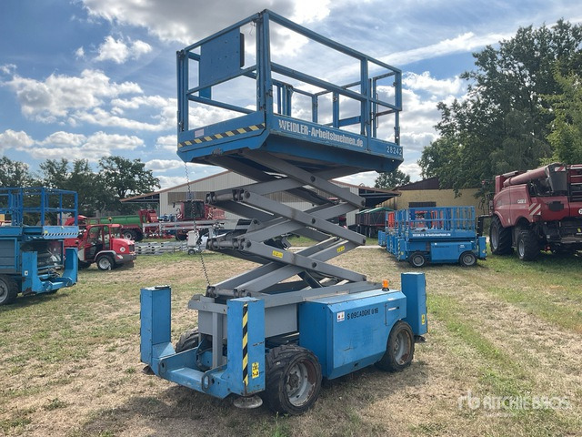 2007 Genie GS2668RT 4x4 Diesel Scissor Lift - Ngritës gërshërë: foto 3 2007 Genie GS2668RT 4x4 Diesel Scissor Lift - Ngritës gërshërë: foto 3