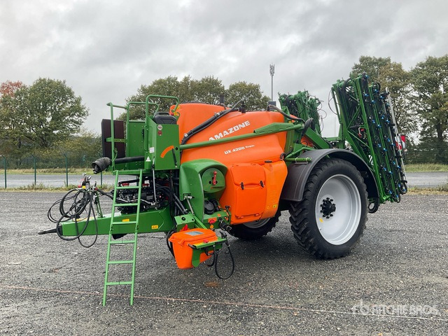 2019 Amazone UX 4200 Special 27 m Pull-Type Sprayer - Spërkatës me rimorkio: foto 2 2019 Amazone UX 4200 Special 27 m Pull-Type Sprayer - Spërkatës me rimorkio: foto 2