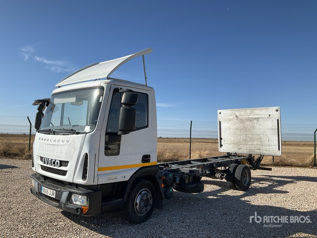2012 Iveco Eurocargo 75E18 4x2 Cab and Chassis - Kamion kabinë-shasi: foto 2 2012 Iveco Eurocargo 75E18 4x2 Cab and Chassis - Kamion kabinë-shasi: foto 2