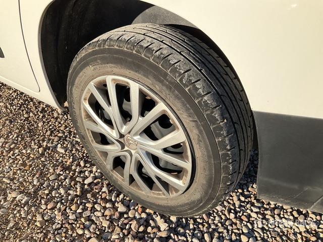 2021 Citroen Berlingo Passenger Van - Minibus, Furgon pasagjerësh: foto 4 2021 Citroen Berlingo Passenger Van - Minibus, Furgon pasagjerësh: foto 4