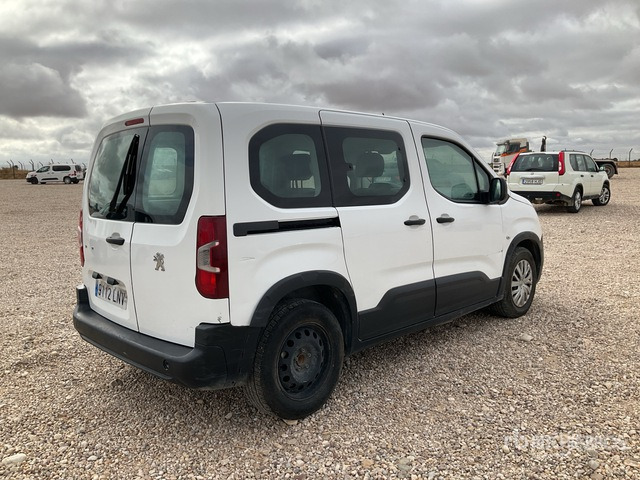 2021 Peugeot Rifter Passenger Van - Minibus, Furgon pasagjerësh: foto 4 2021 Peugeot Rifter Passenger Van - Minibus, Furgon pasagjerësh: foto 4