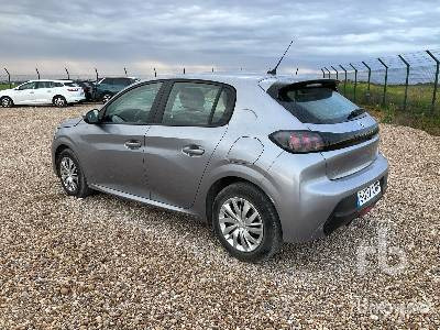 PEUGEOT 208 - Veturë: foto 2 PEUGEOT 208 - Veturë: foto 2