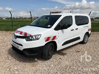 TOYOTA PROACE - Furgon: foto 1 TOYOTA PROACE - Furgon: foto 1
