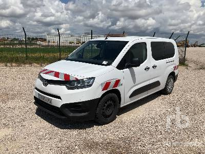 TOYOTA PROACE - Furgon: foto 1 TOYOTA PROACE - Furgon: foto 1