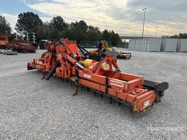 2004 Maschio Gaspardo Aquila 5000 5 m Harrow - Freze rotative: foto 2 2004 Maschio Gaspardo Aquila 5000 5 m Harrow - Freze rotative: foto 2