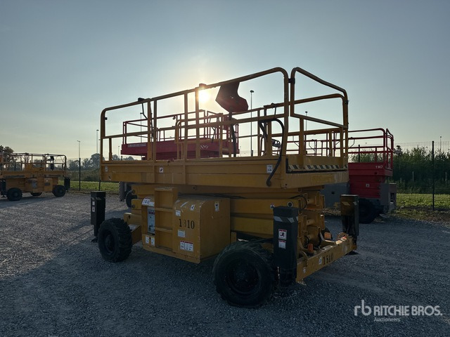2007 Haulotte H12SX Diesel (Inoperable) Scissor Lift - Ngritës gërshërë: foto 1 2007 Haulotte H12SX Diesel (Inoperable) Scissor Lift - Ngritës gërshërë: foto 1