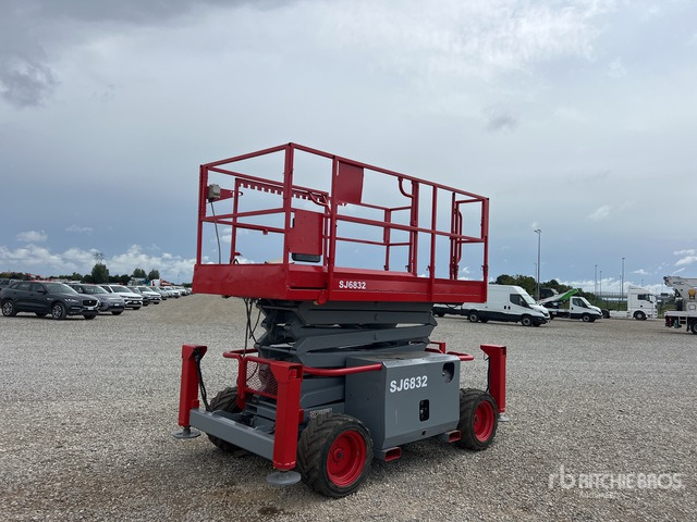 2007 Skyjack SJ6832 RT Diesel Scissor Lift - Ngritës gërshërë: foto 3 2007 Skyjack SJ6832 RT Diesel Scissor Lift - Ngritës gërshërë: foto 3