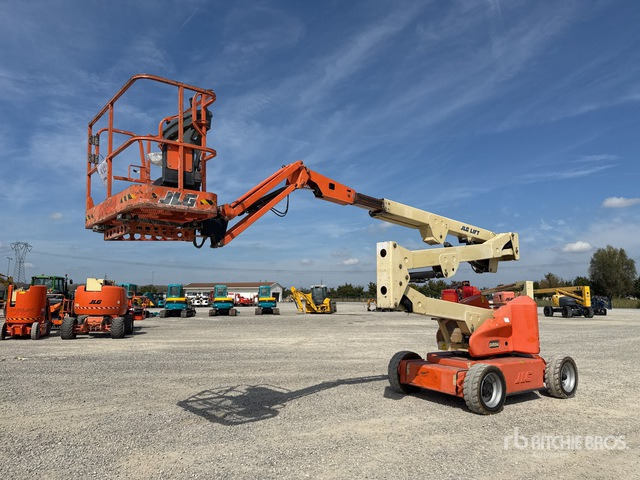 2008 JLG E450AJ V A069 Piattaforma monobraccio articolata - Krah me çernjerë: foto 2 2008 JLG E450AJ V A069 Piattaforma monobraccio articolata - Krah me çernjerë: foto 2