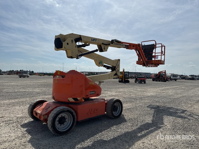 2008 JLG E450AJ V A069 Piattaforma monobraccio articolata - Krah me çernjerë: foto 4 2008 JLG E450AJ V A069 Piattaforma monobraccio articolata - Krah me çernjerë: foto 4