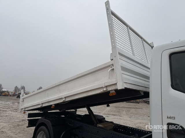 2009 Renault Maxity 4x2 Dump Truck: Light Duty - Kamion vetëshkarkues: foto 5 2009 Renault Maxity 4x2 Dump Truck: Light Duty - Kamion vetëshkarkues: foto 5