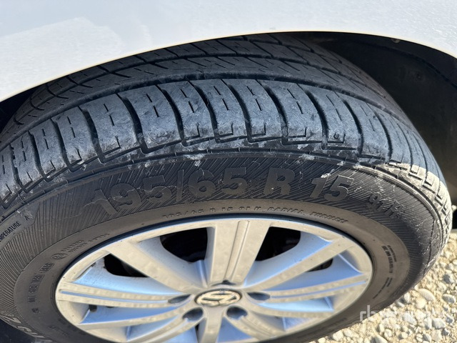 2012 Volkswagen Golf Automobile - Veturë: foto 5 2012 Volkswagen Golf Automobile - Veturë: foto 5