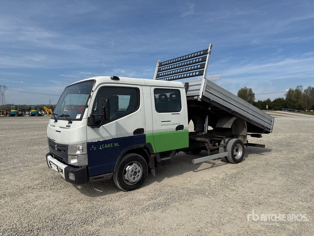 2015 Mitsubishi Canter Crew Cab Dump Truck: Light Duty - Kamion vetëshkarkues: foto 2 2015 Mitsubishi Canter Crew Cab Dump Truck: Light Duty - Kamion vetëshkarkues: foto 2