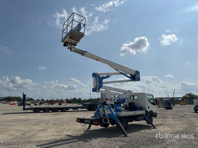 2017 Nissan Cabstar Cabstar 35.12 2016 Socage DA 320 20 m on Bucket Truck - Platformë ajrore e montuar në kamion: foto 4 2017 Nissan Cabstar Cabstar 35.12 2016 Socage DA 320 20 m on Bucket Truck - Platformë ajrore e montuar në kamion: foto 4
