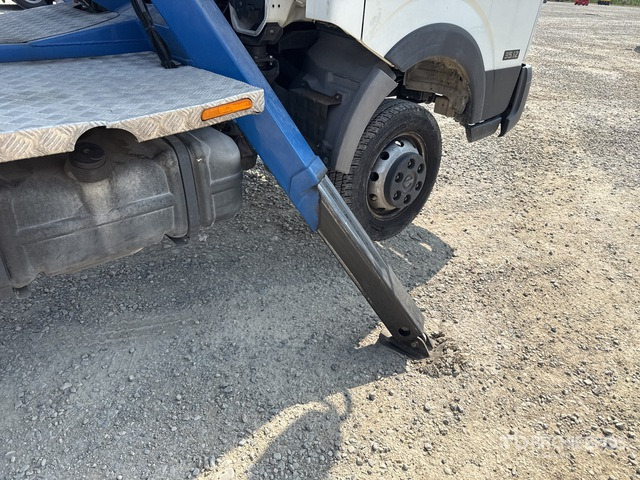 2017 Nissan Cabstar Cabstar 35.12 2017 Socage DA 324 24 m on Bucket Truck - Platformë ajrore e montuar në kamion: foto 5 2017 Nissan Cabstar Cabstar 35.12 2017 Socage DA 324 24 m on Bucket Truck - Platformë ajrore e montuar në kamion: foto 5