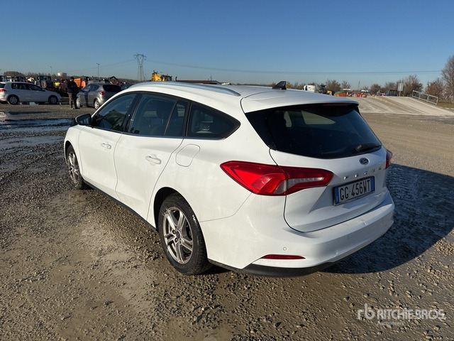 2021 Ford Focus 1.5 ECOBLUE 120CV Automobile - Veturë: foto 2 2021 Ford Focus 1.5 ECOBLUE 120CV Automobile - Veturë: foto 2