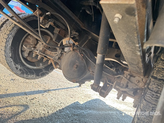 2021 Isuzu 2020 Oil&Steel Snake 2010 H Plu ... Bucket Truck - Platformë ajrore e montuar në kamion: foto 5 2021 Isuzu 2020 Oil&Steel Snake 2010 H Plu ... Bucket Truck - Platformë ajrore e montuar në kamion: foto 5