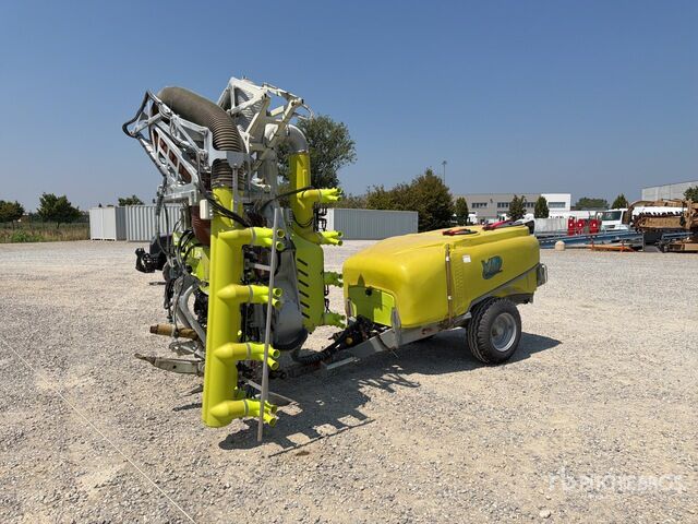 2021 Vma RMC 3 Rows Straddle 3-Point Hitch Sprayer - Spërkatës me rimorkio: foto 1 2021 Vma RMC 3 Rows Straddle 3-Point Hitch Sprayer - Spërkatës me rimorkio: foto 1