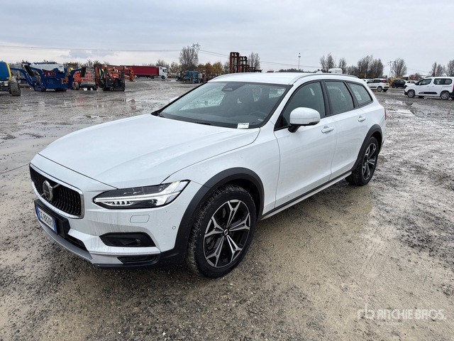 2021 Volvo V90 CROSS COUNTRY SW B4 D AUTO CC P ... Station Wagon - Makinë me portobagazh: foto 1 2021 Volvo V90 CROSS COUNTRY SW B4 D AUTO CC P ... Station Wagon - Makinë me portobagazh: foto 1