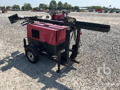 MILANTRACTOR TLTH8M6A/10 S/A - Kullë ndriçimi: foto 4 MILANTRACTOR TLTH8M6A/10 S/A - Kullë ndriçimi: foto 4