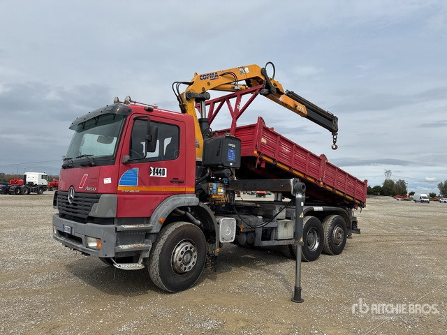 Mercedes-Benz Atego 1828 Autocarro ribaltabile con gru - Kamion vetëshkarkues, Kamion me vinç: foto 1 Mercedes-Benz Atego 1828 Autocarro ribaltabile con gru - Kamion vetëshkarkues, Kamion me vinç: foto 1