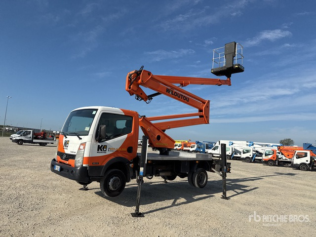 Nissan Cabstar 35.12 Piattaforma autocarrata - Platformë ajrore e montuar në kamion: foto 1 Nissan Cabstar 35.12 Piattaforma autocarrata - Platformë ajrore e montuar në kamion: foto 1