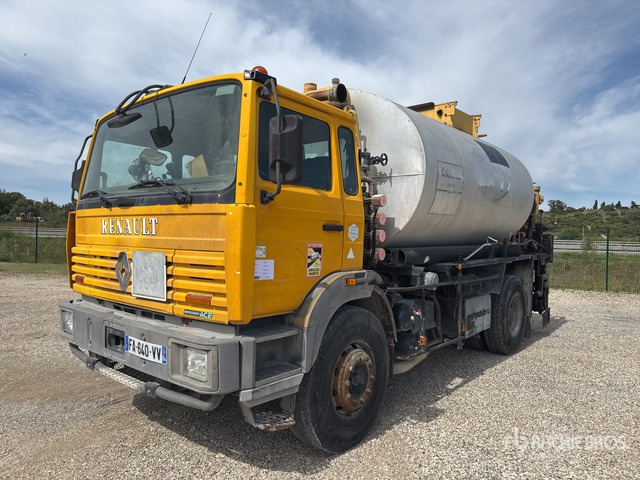 1995 Renault 1995 Acmar on 4x2 Crew Cab Repa ... Asphalt Distributor Truck - Autobitumatrice: foto 1 1995 Renault 1995 Acmar on 4x2 Crew Cab Repa ... Asphalt Distributor Truck - Autobitumatrice: foto 1