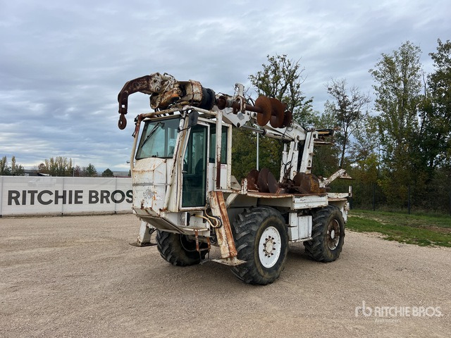 1998 Risa Challenger 84 KW 1998 Risa TA60-33 on 4x4 Camion ... Digger Derrick Truck - Ngulës pilotash: foto 1 1998 Risa Challenger 84 KW 1998 Risa TA60-33 on 4x4 Camion ... Digger Derrick Truck - Ngulës pilotash: foto 1