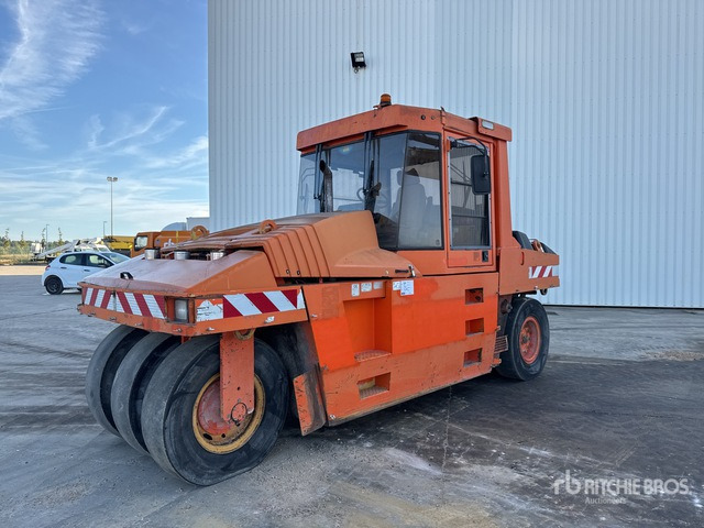 2001 Cat PS-300B 7 Wheel Compacteur Pneumatique ... Pneumatic Roller - Rul pneumatik: foto 1 2001 Cat PS-300B 7 Wheel Compacteur Pneumatique ... Pneumatic Roller - Rul pneumatik: foto 1