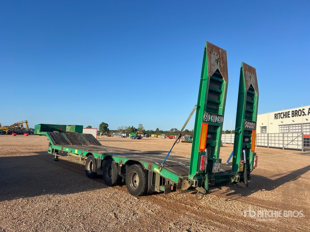2006 ACTM S46315 Semi-Remorque Porte-Engins 3 Es ... Lowboy Trailer - Gjysmë rimorkio me plan ngarkimi të ulët: foto 4 2006 ACTM S46315 Semi-Remorque Porte-Engins 3 Es ... Lowboy Trailer - Gjysmë rimorkio me plan ngarkimi të ulët: foto 4