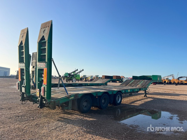 2006 ACTM S46315 Semi-Remorque Porte-Engins 3 Es ... Lowboy Trailer - Gjysmë rimorkio me plan ngarkimi të ulët: foto 3 2006 ACTM S46315 Semi-Remorque Porte-Engins 3 Es ... Lowboy Trailer - Gjysmë rimorkio me plan ngarkimi të ulët: foto 3