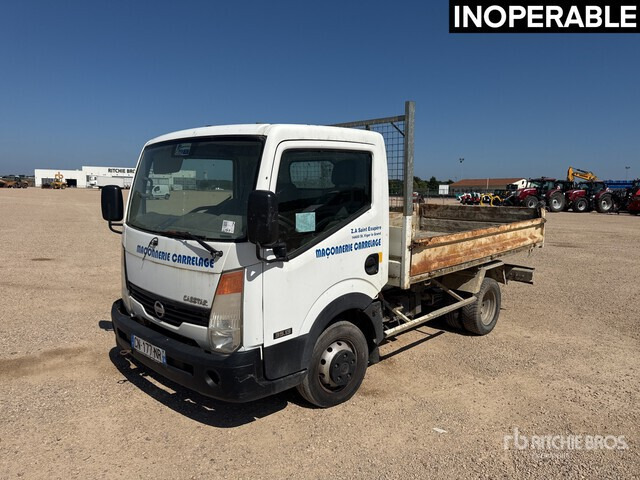 2008 Nissan Cabstar 35.13 Camion Benne (Inoperable) Dump Truck: Light Duty - Kamion vetëshkarkues: foto 1 2008 Nissan Cabstar 35.13 Camion Benne (Inoperable) Dump Truck: Light Duty - Kamion vetëshkarkues: foto 1