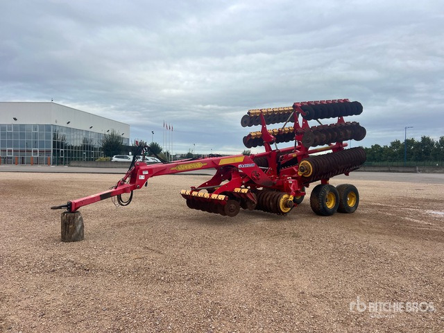 2009 Vaderstad Carrier 650 6.5 m Semi-Mount Dechaumeur A D ... Disc Harrow - Lesë me disk: foto 2 2009 Vaderstad Carrier 650 6.5 m Semi-Mount Dechaumeur A D ... Disc Harrow - Lesë me disk: foto 2