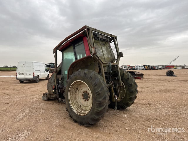 2009 Valtra N101 4x4 Tracteur Agricole (Inoperable) 4WD Tractor - Traktor: foto 2 2009 Valtra N101 4x4 Tracteur Agricole (Inoperable) 4WD Tractor - Traktor: foto 2