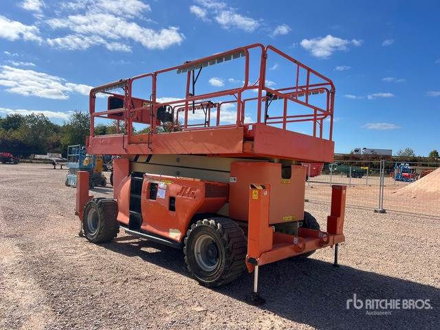 2011 JLG 4394 RT 4x4 Nacelle Ciseaux Scissor Lift - Ngritës gërshërë: foto 4 2011 JLG 4394 RT 4x4 Nacelle Ciseaux Scissor Lift - Ngritës gërshërë: foto 4