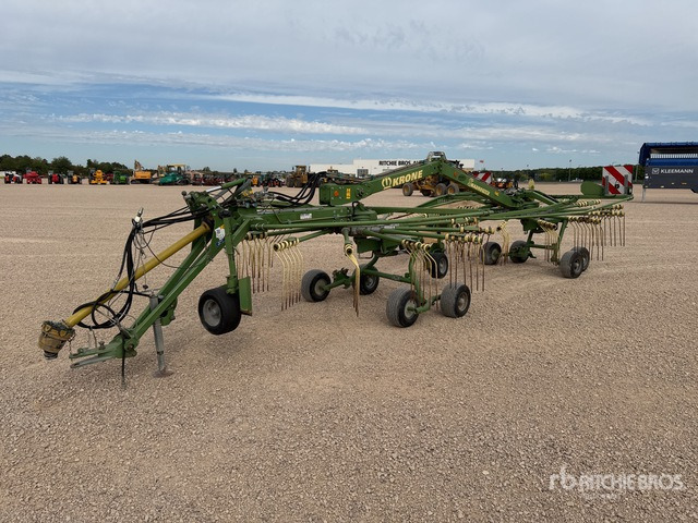 2012 Krone Swadro 710/26T 7.10 m 2 Rotor Andaineur Hay Rake - Barkthyese/ Shkundës bari: foto 1 2012 Krone Swadro 710/26T 7.10 m 2 Rotor Andaineur Hay Rake - Barkthyese/ Shkundës bari: foto 1