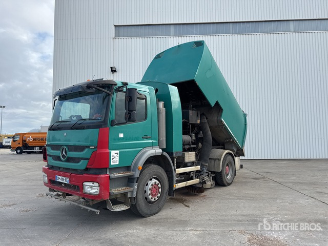 2012 Mercedes-Benz Axor 2012 Brock 7M3 on Balayeuse Sweeper Truck - Makinë fshirëse për rrugët: foto 3 2012 Mercedes-Benz Axor 2012 Brock 7M3 on Balayeuse Sweeper Truck - Makinë fshirëse për rrugët: foto 3