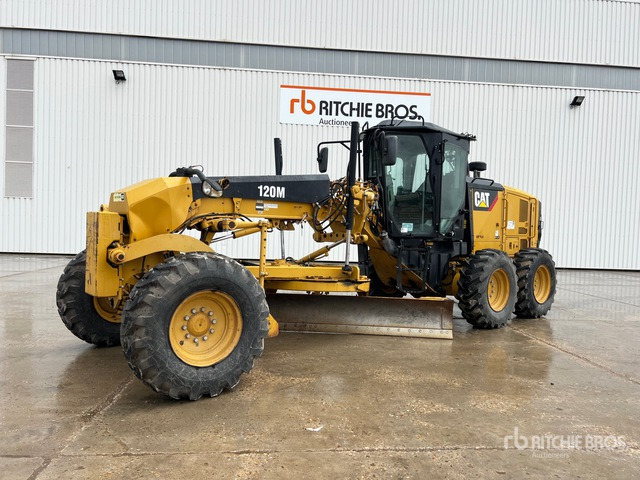2013 Cat 120M VHP Plus Niveleuse Motor Grader - Makinë niveluese: foto 1 2013 Cat 120M VHP Plus Niveleuse Motor Grader - Makinë niveluese: foto 1