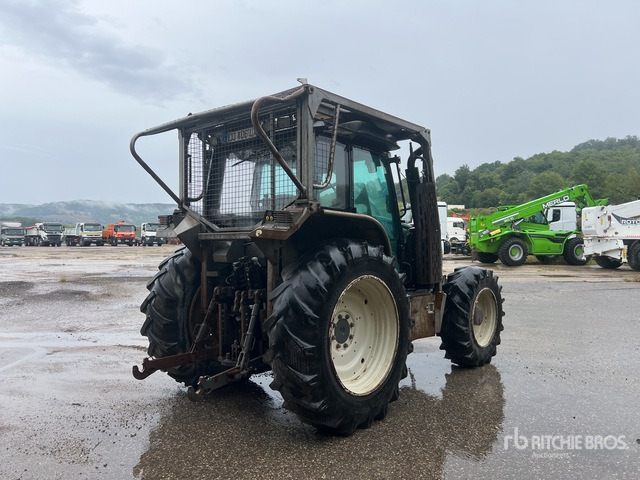 2013 Valtra N143 4x4 Tracteur Forestier (Inoperable) 4WD Tractor - Traktor: foto 4 2013 Valtra N143 4x4 Tracteur Forestier (Inoperable) 4WD Tractor - Traktor: foto 4