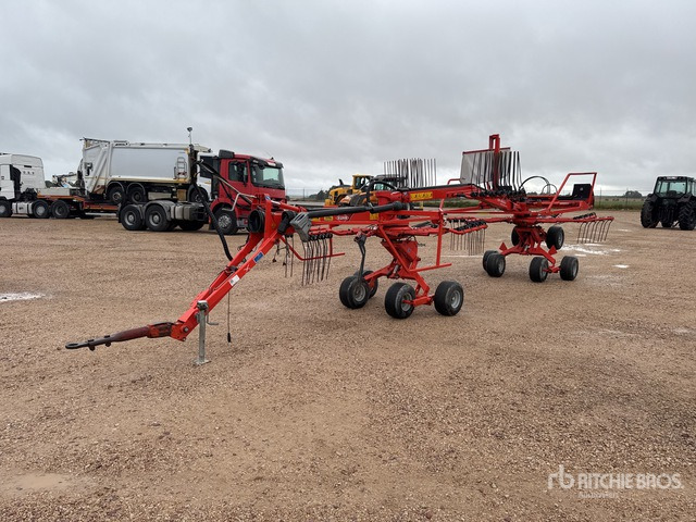 2016 Kuhn GA6632 6.6 m Semi-Mount 2 Rotor Andaineuse Hay Rake - Barkthyese/ Shkundës bari: foto 2 2016 Kuhn GA6632 6.6 m Semi-Mount 2 Rotor Andaineuse Hay Rake - Barkthyese/ Shkundës bari: foto 2