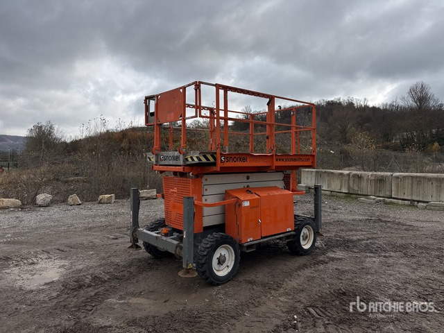 2017 Snorkel S3370RT V4 4x4 Diesel Nacelle Ciseau Scissor Lift - Ngritës gërshërë: foto 1 2017 Snorkel S3370RT V4 4x4 Diesel Nacelle Ciseau Scissor Lift - Ngritës gërshërë: foto 1