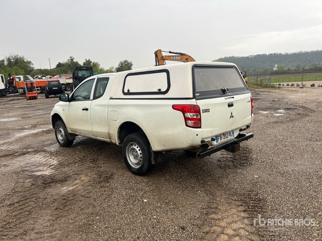 2018 Mitsubishi L200 4x4 Extended Cab (Inoperable) Pickup - Pick up: foto 4 2018 Mitsubishi L200 4x4 Extended Cab (Inoperable) Pickup - Pick up: foto 4