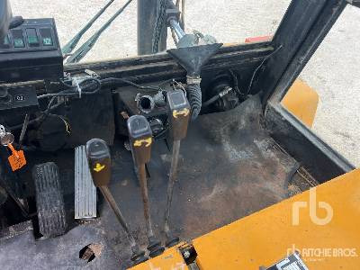 Pirun ngritës BOSS C80/C60D 8000 kg Chariot Elevateur: foto 13